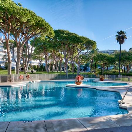 Playas Del Duque, Puerto Banus, Golf .Playa Y Compras Marbella Exterior foto