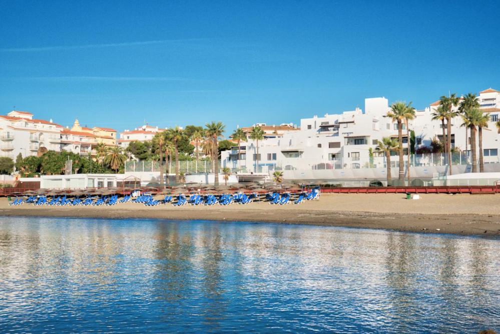 Playas Del Duque, Puerto Banus, Golf .Playa Y Compras Marbella Exterior foto